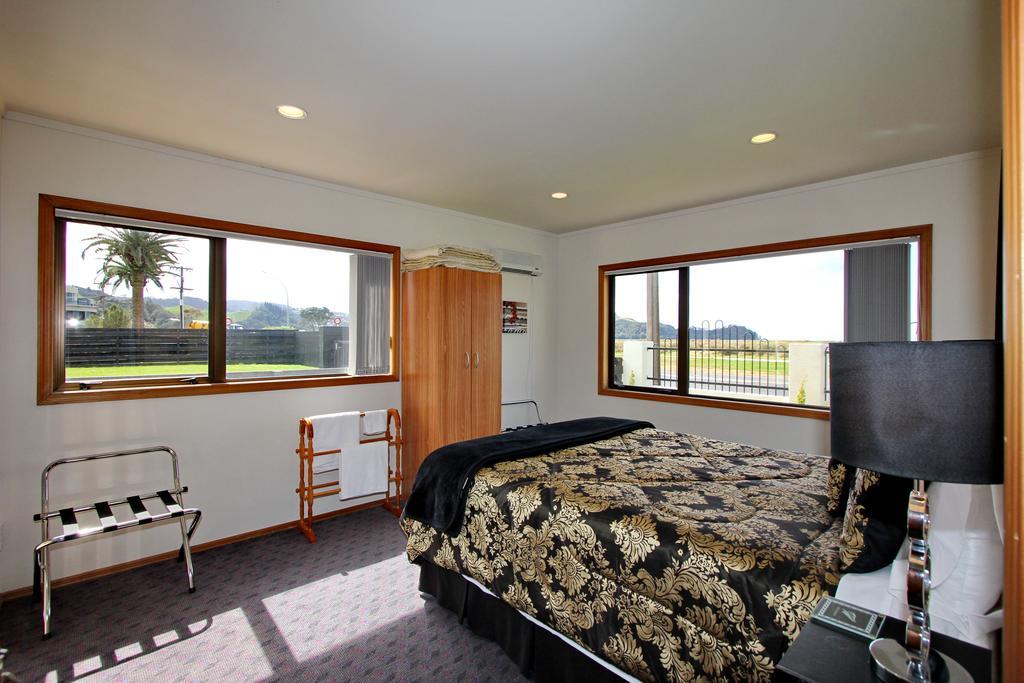 וויטיאנגה Absolute Beachview B & B חדר תמונה